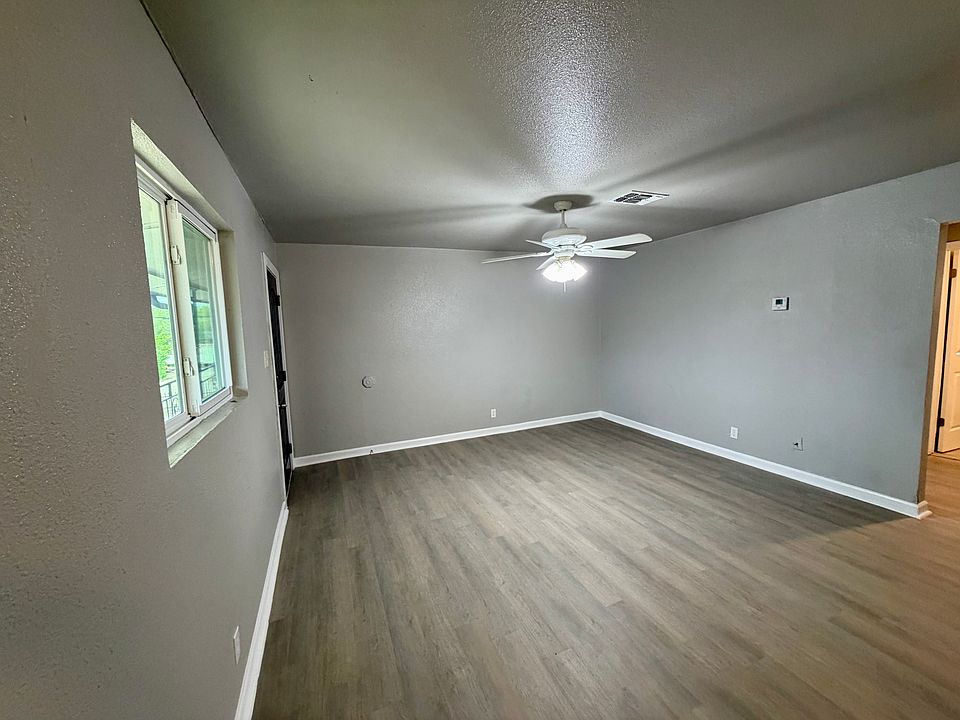 1st image of 328 Altitude St #6