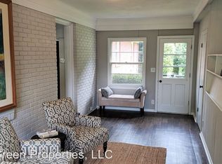 8800 Charing Cross Rd, Bellemeade, KY 40222