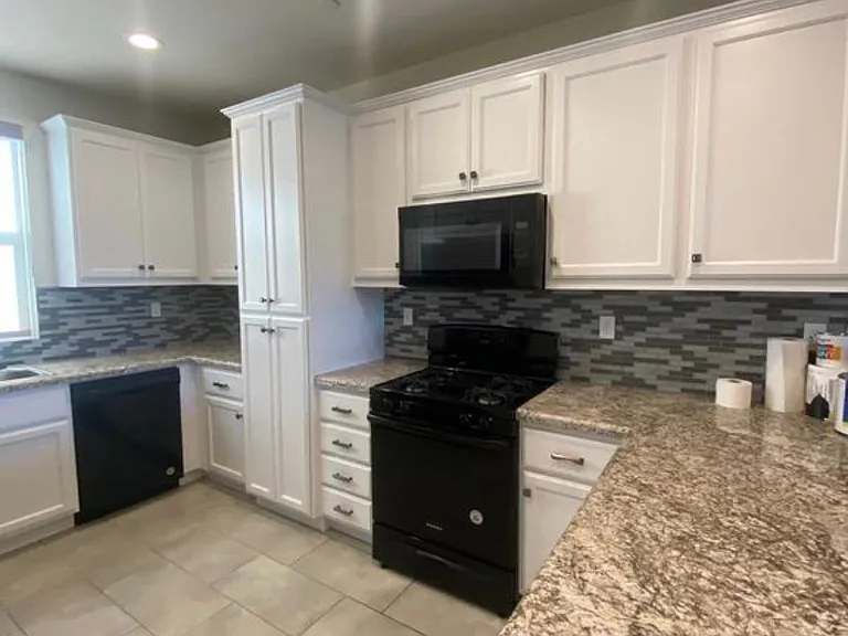 Bannon Ln — Photo 6