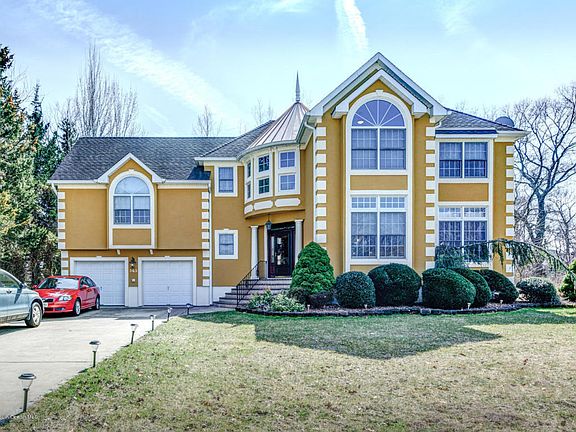 4th image of 963 Somerset Dr