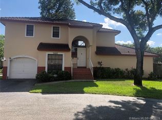 3468 Cluster Rd, Hollywood, FL 33025