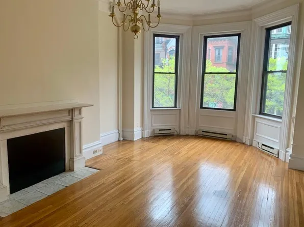 130 Newbury St #2, Boston, MA 02116