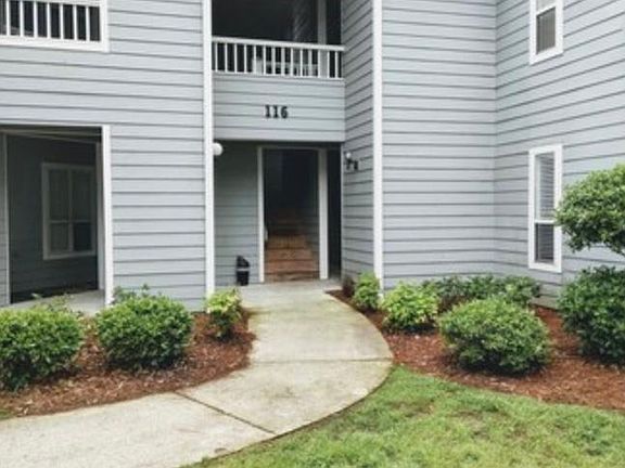 4th image of 116 Breezewood Dr APT D