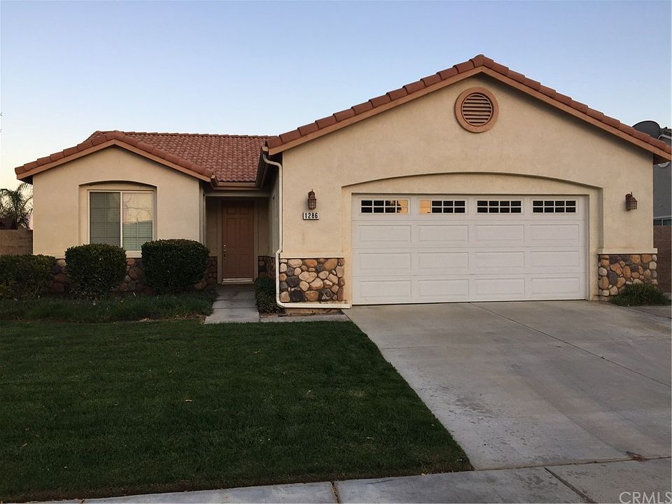 1st image of 1286 Squaw Valley St