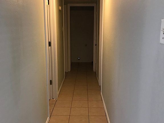 4th image of 417 Matt Ln #417