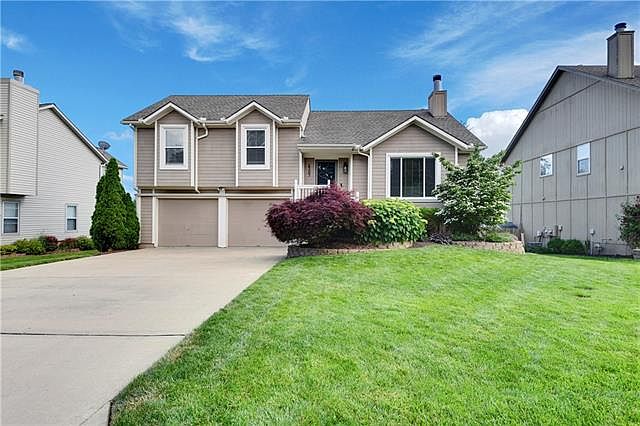 1st image of 6509 W 151st Pl