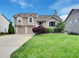 6509 W 151st Pl, Overland Park, KS 66223