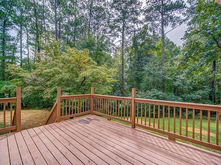 311 Mariner Cir — Photo 30