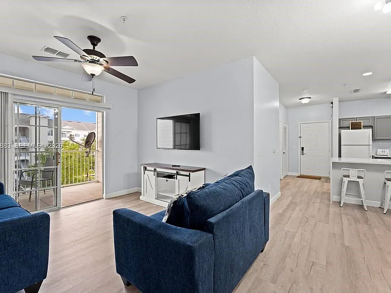 3175 Feltrim Pl #305 — Photo 25