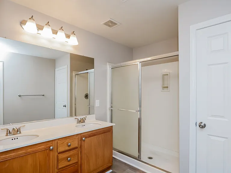 9522 Green Spruce St — Photo 12