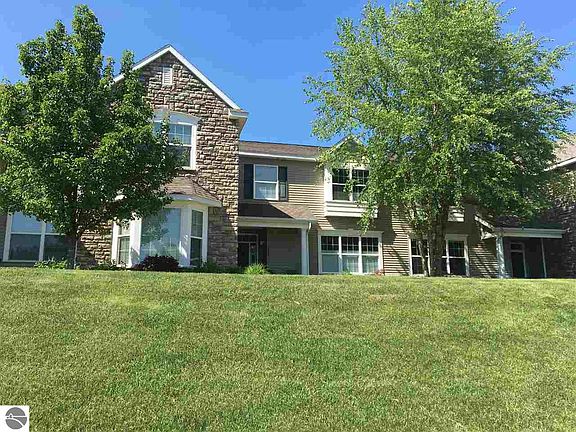 3rd image of 3235 Wexford Dr #29