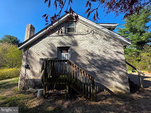3rd image of 749 Little Mill Rd
