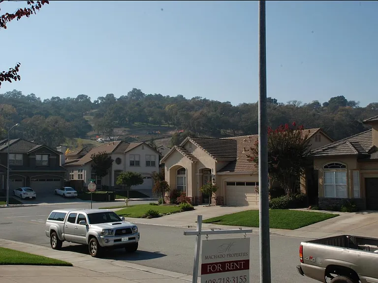 9236 Dove Ct — Photo 3