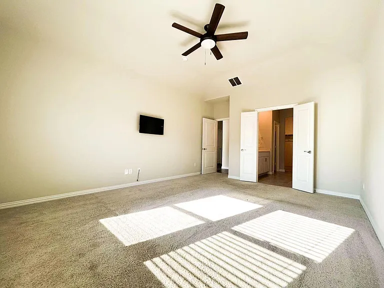 1804 Berry Ridge Trl — Photo 12