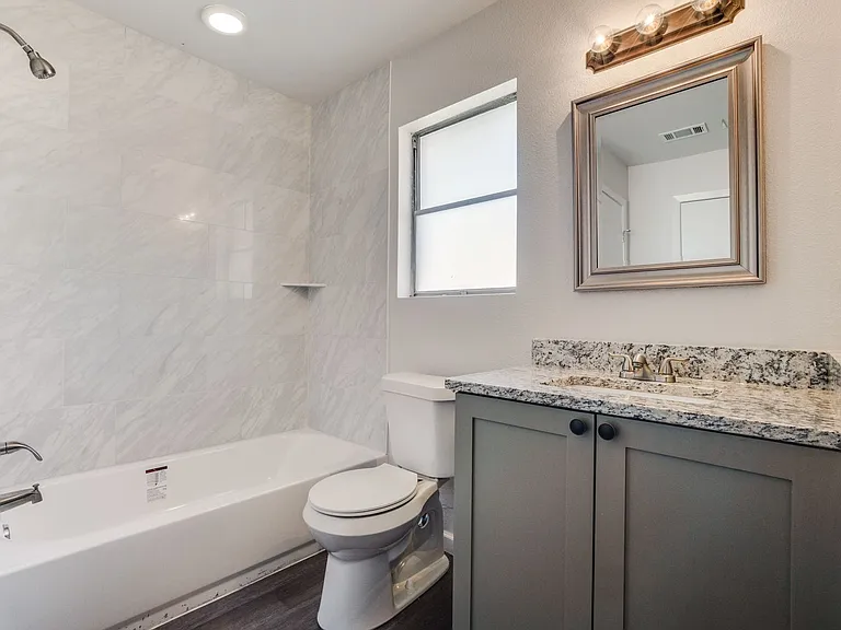 1302 Margie St — Photo 10