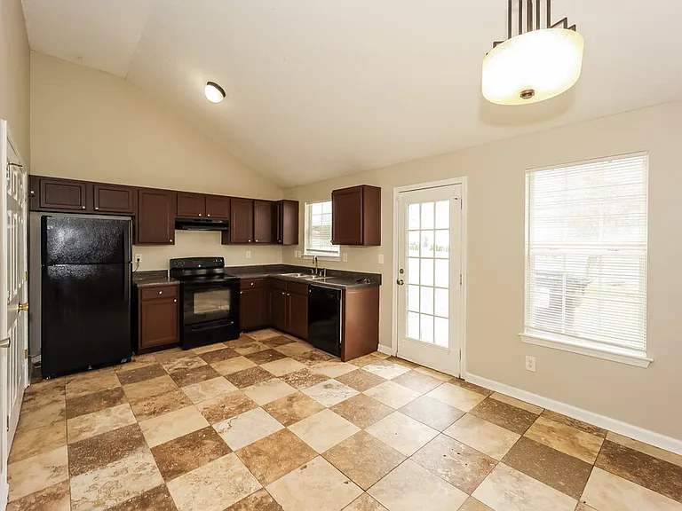 725 Cherry Branch Cir — Photo 11