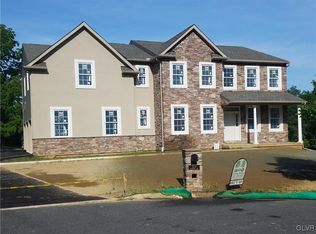 6 Richard Dr, Upper Macungie Township, PA 18104