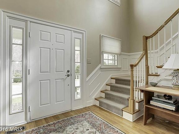3rd image of 216 Massbury St