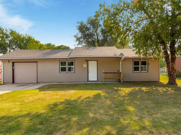 711 N Gardner St, Wellington, KS 67152