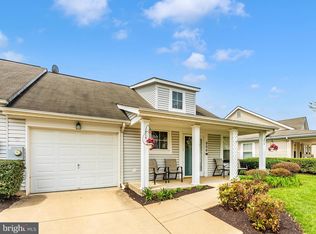 906 Parade Ln, Mount Airy, MD 21771