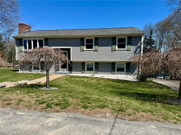 37 N Fairview St, Johnston, RI 02919