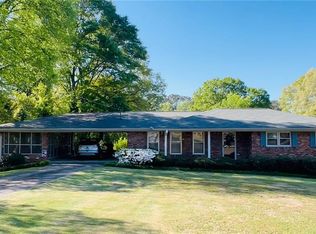 920 Chesterfield Dr, Marietta, GA