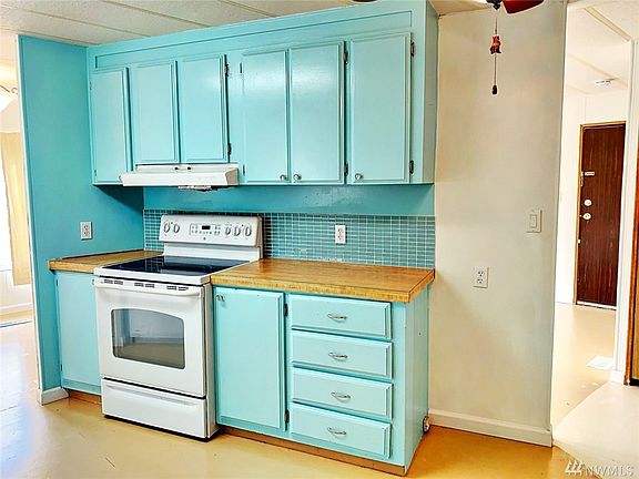5th image of 5524 Chelan Ln SE
