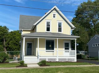 1116 Sherwood Ave, Elgin, IL 60120