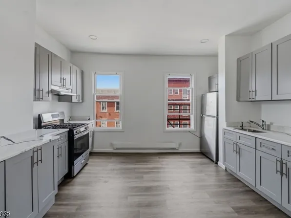 76-78 Market St #5, Paterson, NJ 07505