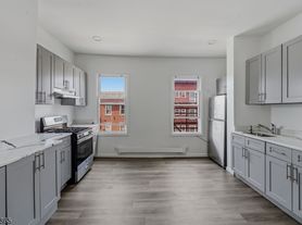76-78 Market St, Paterson, NJ