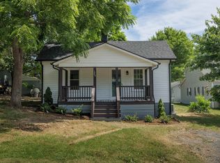 1005 Frye St, Waynesboro, VA 22980