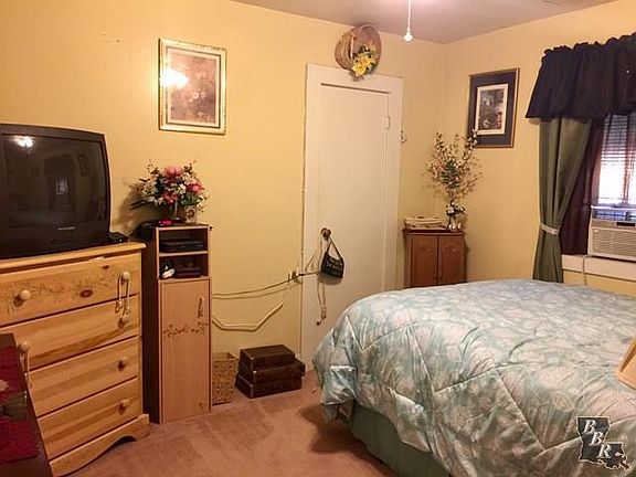 5th image of 137 Martinez Ln