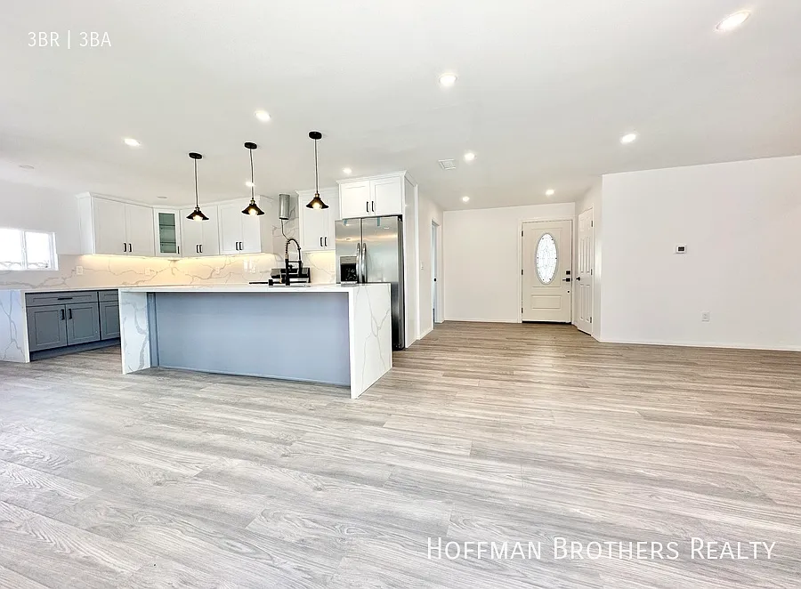 6243 Platt Ave Woodland Hills, CA 91367 — Photo 4