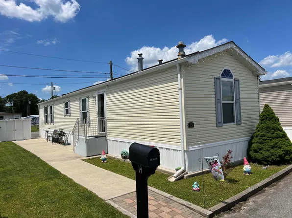 19 Bowen Ave, Egg Harbor Township, NJ 08234