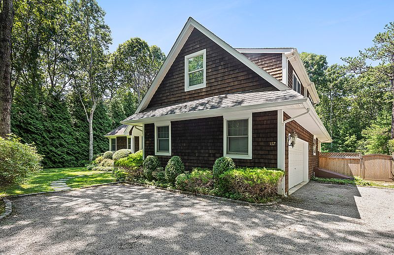 574 Montauk Hwy, East Hampton, NY 11937, MLS #374404