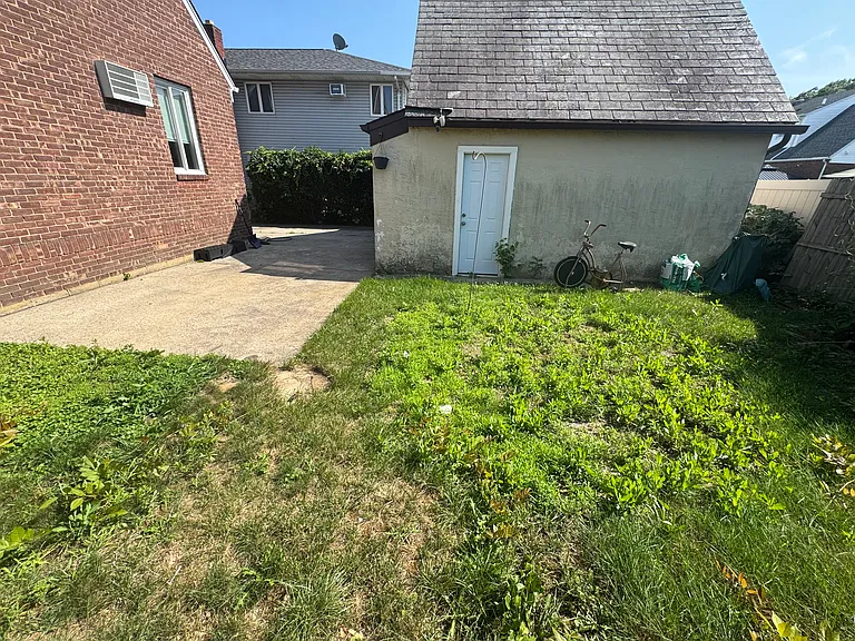 Davison Plz — Photo 43