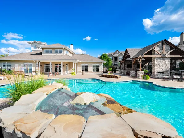 Boulders at Katy Trail