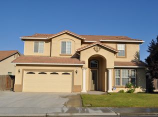 1025 Leisure Dr, Lemoore, CA 93245
