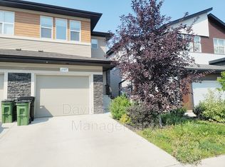 1797 Keene Cres SW, Edmonton, AB T6W3W3