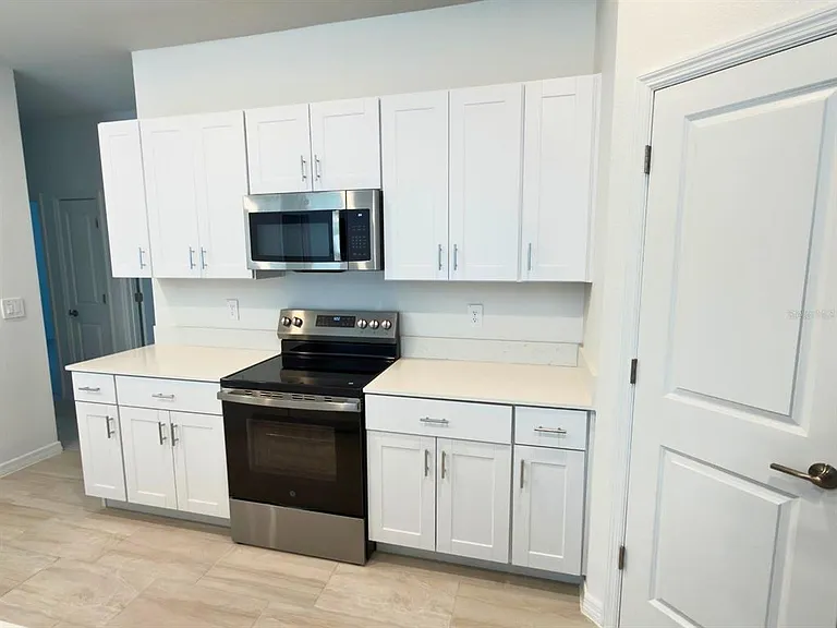 2318 Allium Roseum Ln — Photo 12