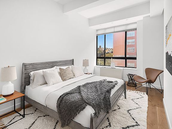 5th image of 111 Barrow St #6D