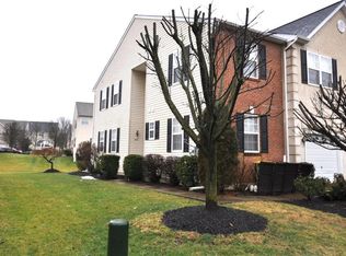 6831 Lincoln Dr, Macungie, PA 18062
