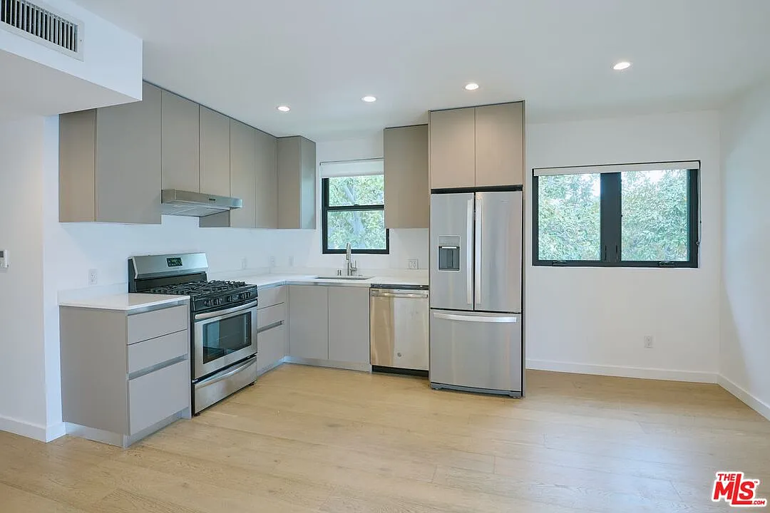 2 bed, 2.0 bath, $3,299 — Photo 1