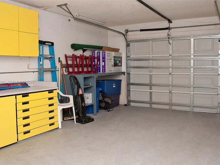 722 SE Thanksgiving Ave — Photo 35