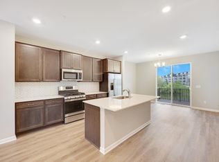 1565 Tompkins Ln, West Saint Paul, MN 55118