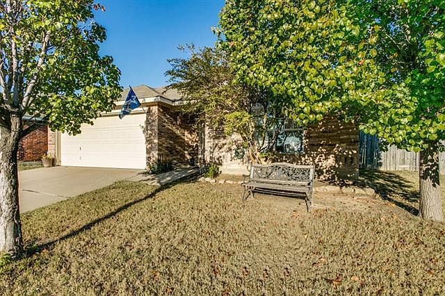 1st image of 6808 Meadow Oak Ct