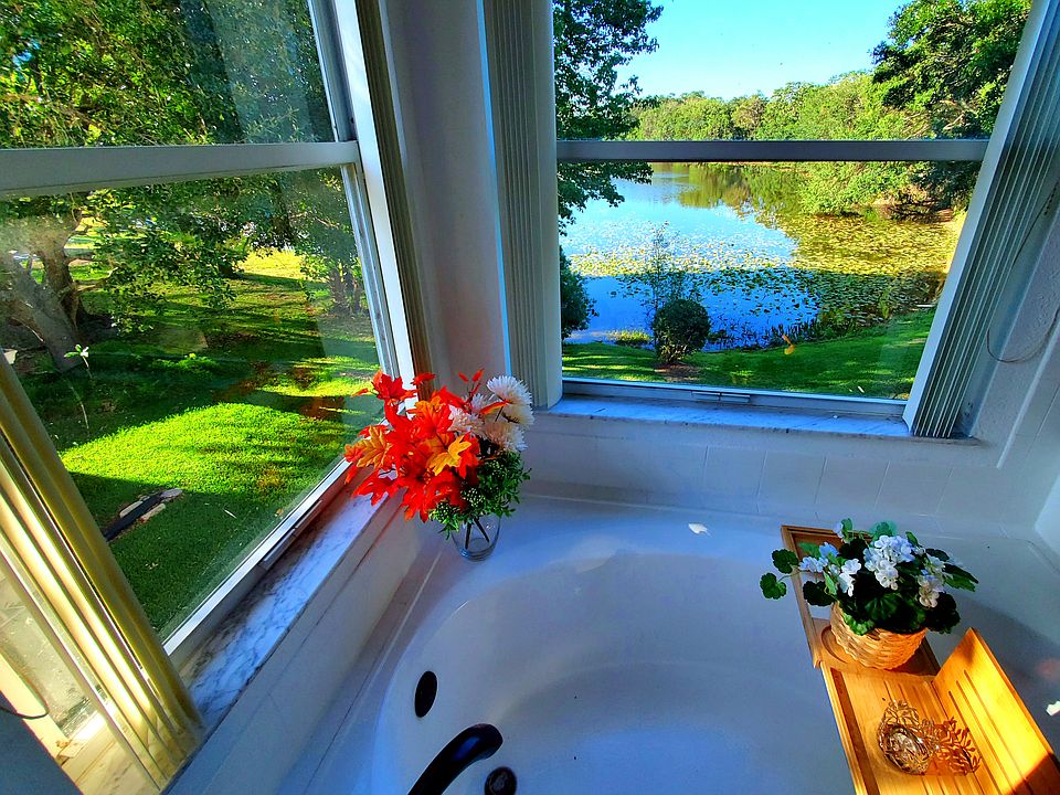 1st image of 720 June Lake Ln