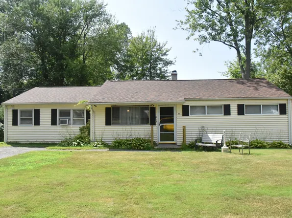 11 Florence Lane, Southington, CT 06479