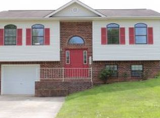 3309 Lita Dr, Johnson City, TN 37604