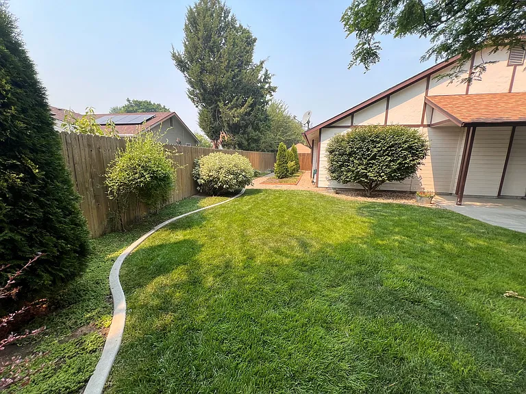 12383 W Sitka Dr — Photo 23
